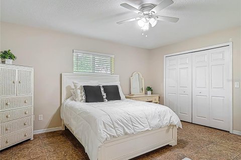 House in Edgewater, Florida 3 bedrooms, 138.7 sq.m. № 1630724 - photo 18