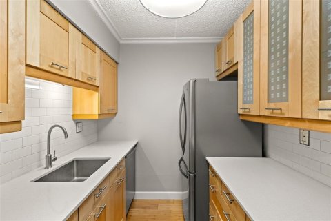 Condo in Tampa, Florida, 1 bedroom  № 1759982 - photo 4