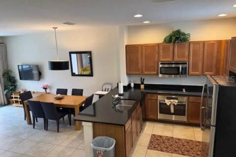 Adosado en alquiler en Kissimmee, Florida, 2 dormitorios, 125.42 m2 № 1803689 - foto 3