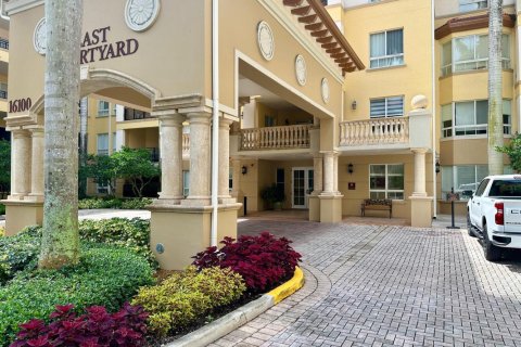 Copropriété à vendre à Weston, Floride: 2 chambres, 120.4 m2 № 2262415 - photo 3