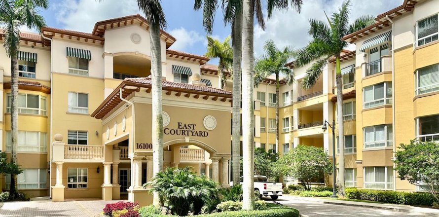 Condo à Weston, Floride, 2 chambres  № 2262415