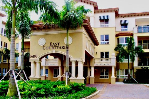 Copropriété à vendre à Weston, Floride: 2 chambres, 120.4 m2 № 2262415 - photo 2
