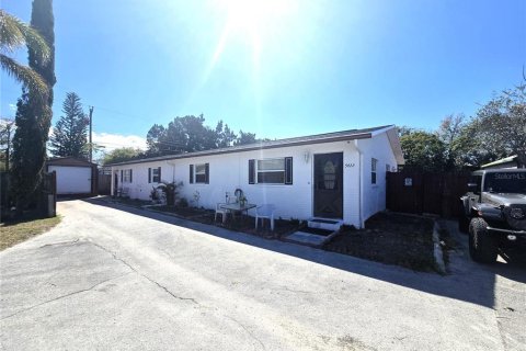 Immobilier commercial à New Port Richey, Floride 190.26 m2 № 2204201