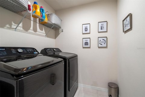 Villa ou maison à vendre à Davenport, Floride: 6 chambres, 278.71 m2 № 1662457 - photo 17