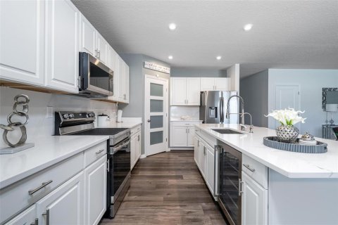 Villa ou maison à vendre à Davenport, Floride: 6 chambres, 278.71 m2 № 1662457 - photo 3