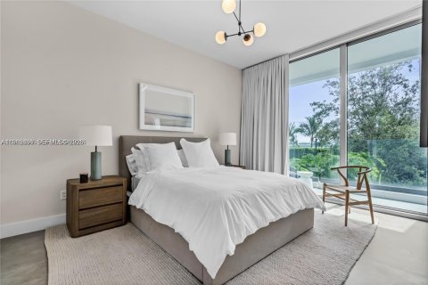 Copropriété à louer à Miami, Floride: 4 chambres, 310.39 m2 № 2025135 - photo 9