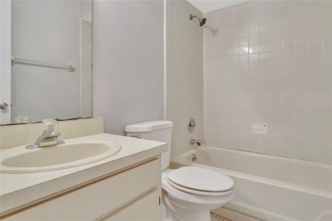 Condo in Altamonte Springs, Florida, 3 bedrooms  № 1870450 - photo 25