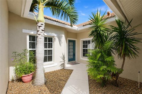 House in Venice, Florida 2 bedrooms, 117.52 sq.m. № 2306857
