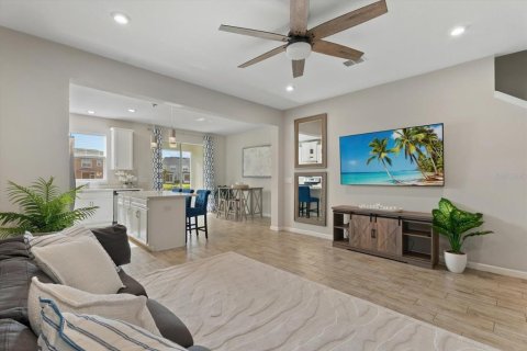 Touwnhouse à vendre à Bradenton, Floride: 3 chambres, 149.94 m2 № 2437199 - photo 5