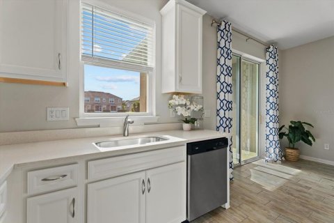 Touwnhouse à vendre à Bradenton, Floride: 3 chambres, 149.94 m2 № 2437199 - photo 9