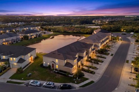 Touwnhouse à vendre à Bradenton, Floride: 3 chambres, 149.94 m2 № 2437199 - photo 2