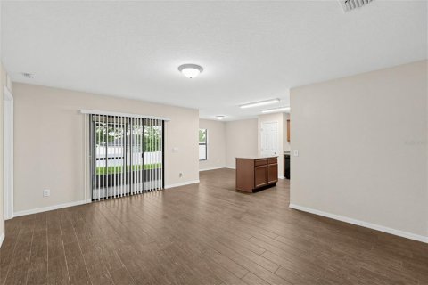 Villa ou maison à vendre à Haines City, Floride: 3 chambres, 128.02 m2 № 2377879 - photo 3