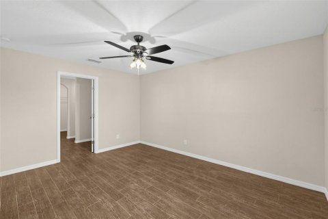 Villa ou maison à vendre à Haines City, Floride: 3 chambres, 128.02 m2 № 2377879 - photo 16