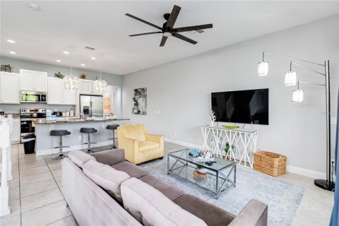 Adosado en venta en Davenport, Florida, 5 dormitorios, 204.76 m2 № 1592524 - foto 15