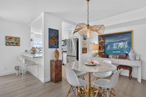 Copropriété à vendre à Pompano Beach, Floride: 2 chambres, 130.06 m2 № 2421131 - photo 9