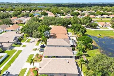 Villa ou maison à vendre à Riverview, Floride: 4 chambres, 179.86 m2 № 2426844 - photo 30