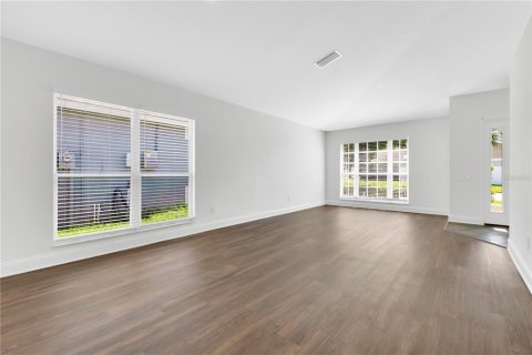 Villa ou maison à vendre à Riverview, Floride: 4 chambres, 179.86 m2 № 2426844 - photo 4