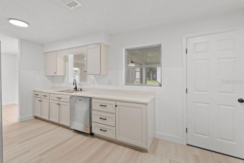 Casa en venta en Beverly Hills, Florida, 2 dormitorios, 134.34 m2 № 1876484 - foto 7