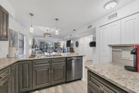Купить кондоминиум в Сарасота, Флорида 5 комнат, 113.06м2, № 1552771 - фото 6