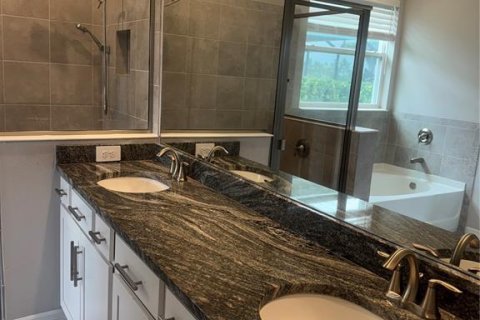 Casa en alquiler en Bradenton, Florida, 4 dormitorios, 258.92 m2 № 1840321 - foto 23