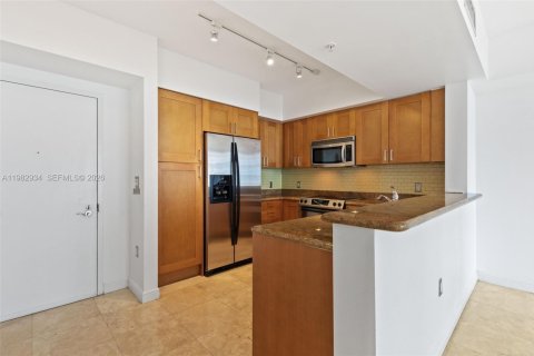 Condominio en alquiler en Hallandale Beach, Florida, 1 dormitorio, 85.01 m2 № 2080492 - foto 6
