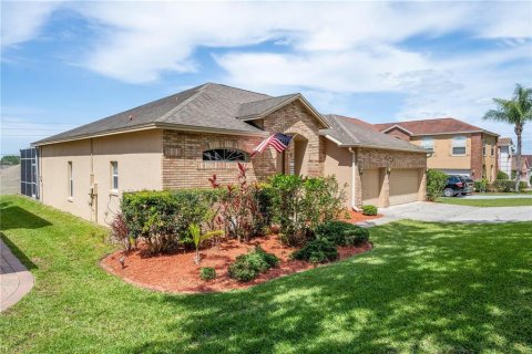 Villa ou maison à louer à Orlando, Floride: 4 chambres, 224.45 m2 № 2093300 - photo 2