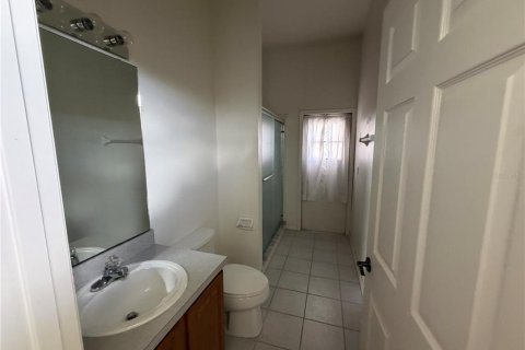 Villa ou maison à louer à Orlando, Floride: 4 chambres, 224.45 m2 № 2093300 - photo 5