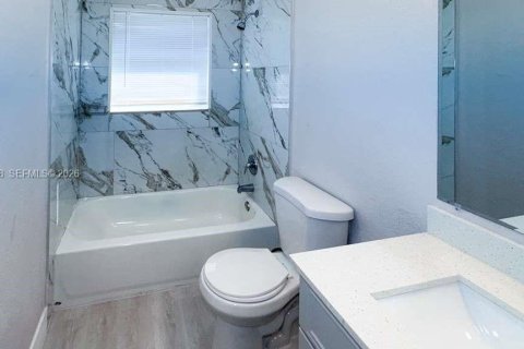 House in Fort Lauderdale, Florida 3 bedrooms № 1981828 - photo 17