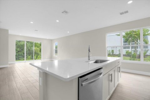 Adosado en alquiler en Kissimmee, Florida, 3 dormitorios, 158.31 m2 № 2095084 - foto 6