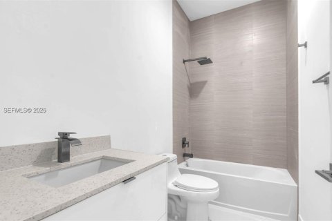 Appartement à louer à Miami, Floride: 2 chambres № 2043036 - photo 3