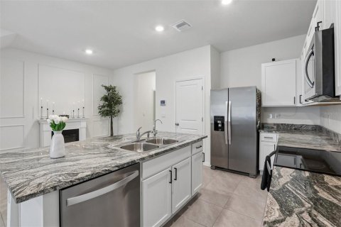 Touwnhouse à louer à Tampa, Floride: 3 chambres, 155.43 m2 № 2379227 - photo 11