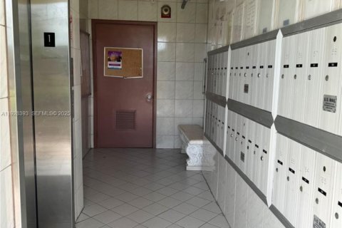 Снять в аренду кондоминиум в Бока-Ратон, Флорида 1 спальня, 66.89м2, № 1991114 - фото 24