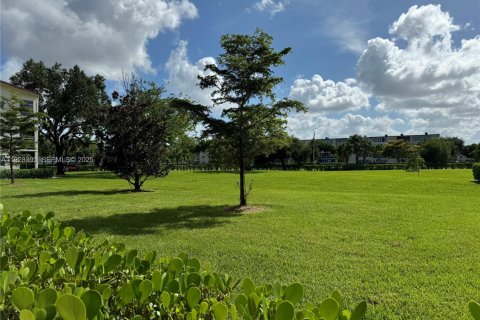 Снять в аренду кондоминиум в Бока-Ратон, Флорида 1 спальня, 66.89м2, № 1991114 - фото 15