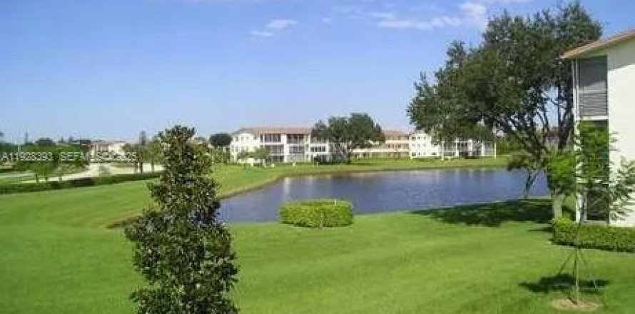 Кондоминиум с 1 спальней в Бока-Ратон, Флорида № 1991114