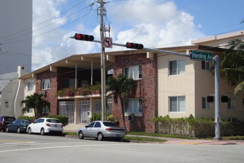 Снять в аренду квартиру в Майами-Бич, Флорида 41.06м2, № 2050111 - фото 25