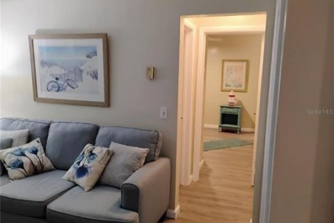 Apartamento en alquiler en Dunedin, Florida, 2 dormitorios, 75.53 m2 № 1751511 - foto 17