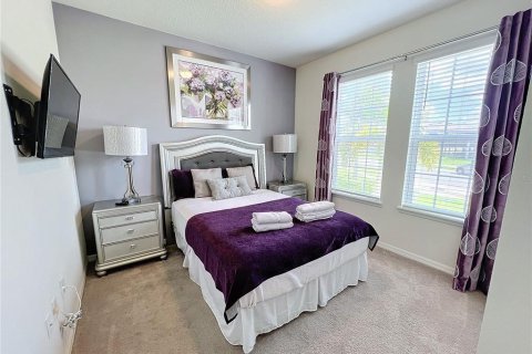 House in Davenport, Florida 8 bedrooms, 373.93 sq.m. № 1885416 - photo 17