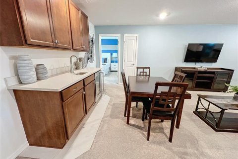 House in Davenport, Florida 8 bedrooms, 373.93 sq.m. № 1885416 - photo 25