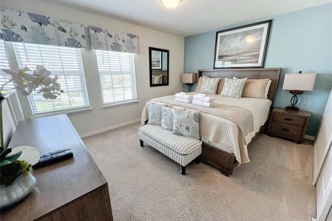 House in Davenport, Florida 8 bedrooms, 373.93 sq.m. № 1885416 - photo 27