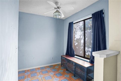 Townhouse in Altamonte Springs, Florida 2 bedrooms, 112.88 sq.m. № 2429226 - photo 12