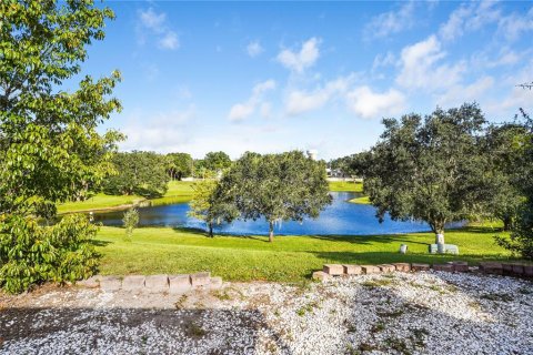 Townhouse in Altamonte Springs, Florida 2 bedrooms, 112.88 sq.m. № 2429226 - photo 29