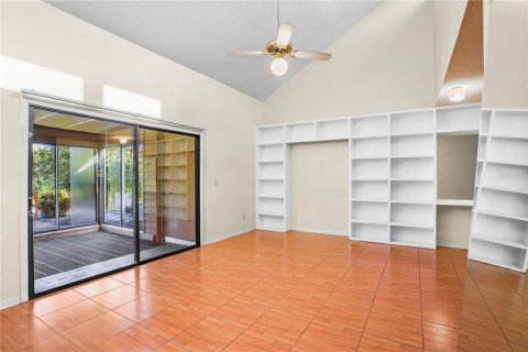 Townhouse in Altamonte Springs, Florida 2 bedrooms, 112.88 sq.m. № 2429226 - photo 8