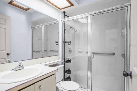 Townhouse in Altamonte Springs, Florida 2 bedrooms, 112.88 sq.m. № 2429226 - photo 17