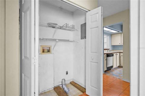Townhouse in Altamonte Springs, Florida 2 bedrooms, 112.88 sq.m. № 2429226 - photo 21