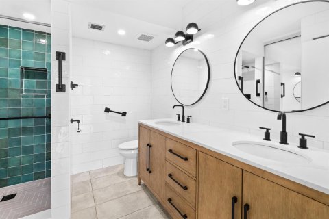 Condo in West Palm Beach, Florida, 2 bedrooms № 2244874 - photo 18