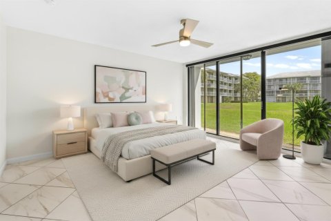 Condo in West Palm Beach, Florida, 2 bedrooms № 2244874 - photo 14