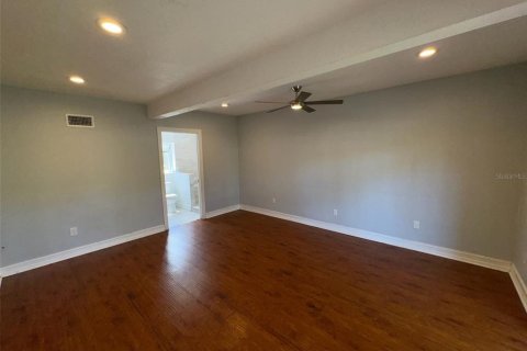 Casa en venta en Orlando, Florida, 4 dormitorios, 188.41 m2 № 1787802 - foto 10