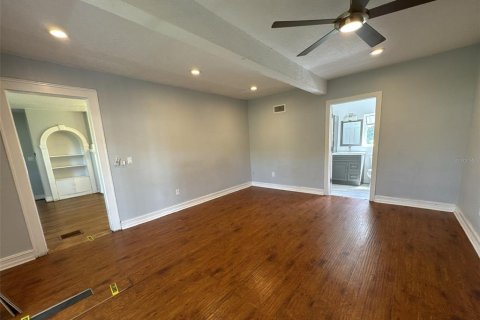 Casa en venta en Orlando, Florida, 4 dormitorios, 188.41 m2 № 1787802 - foto 9