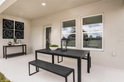 Townhouse in Haines City, Florida 4 bedrooms, 173.36 sq.m. № 1720881 - photo 7