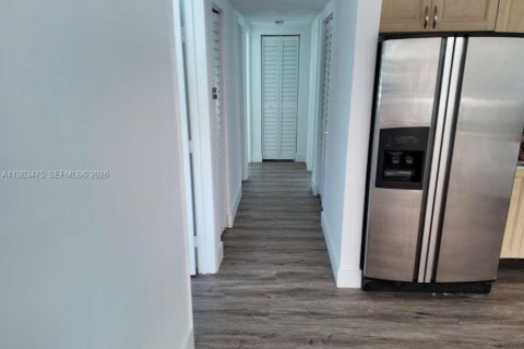 Casa en alquiler en Cutler Bay, Florida, 4 dormitorios, 184.32 m2 № 2049024 - foto 5